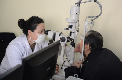 世界青光眼日长春市中心医院举办大型义诊活动 专家提醒 避免在黑暗中长时间使用电子产品